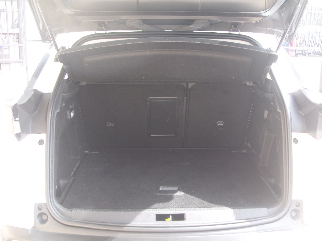 NEW PEUGEOT 3008 1.6 HDI 120CV ALLURE